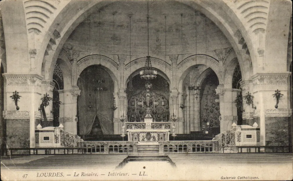 Lourdes — Het Rosarië — Binnenkant — Galeries Catholiques, n° 47 - Voorkant