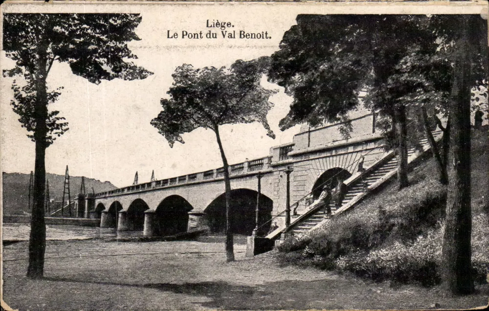Liège. O Ponte do Val Benoit. - Frente