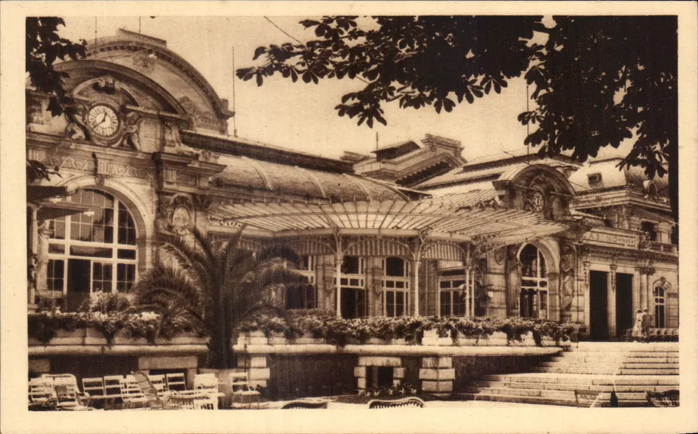Vichy — Il Casinò — La Terrazza — 1ère des Arts Photographiques Paris - Recto