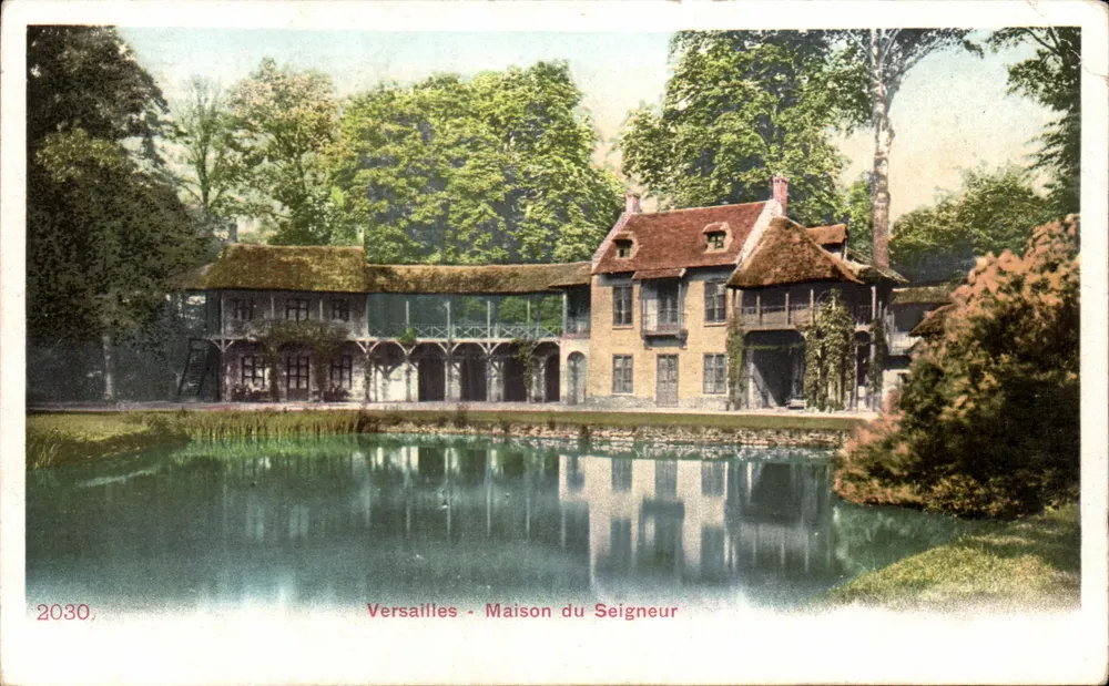Versailles - Casa do Senhor — vista da construção ao lado de um lago — editor não identificado, n° de série 2030 - Frente