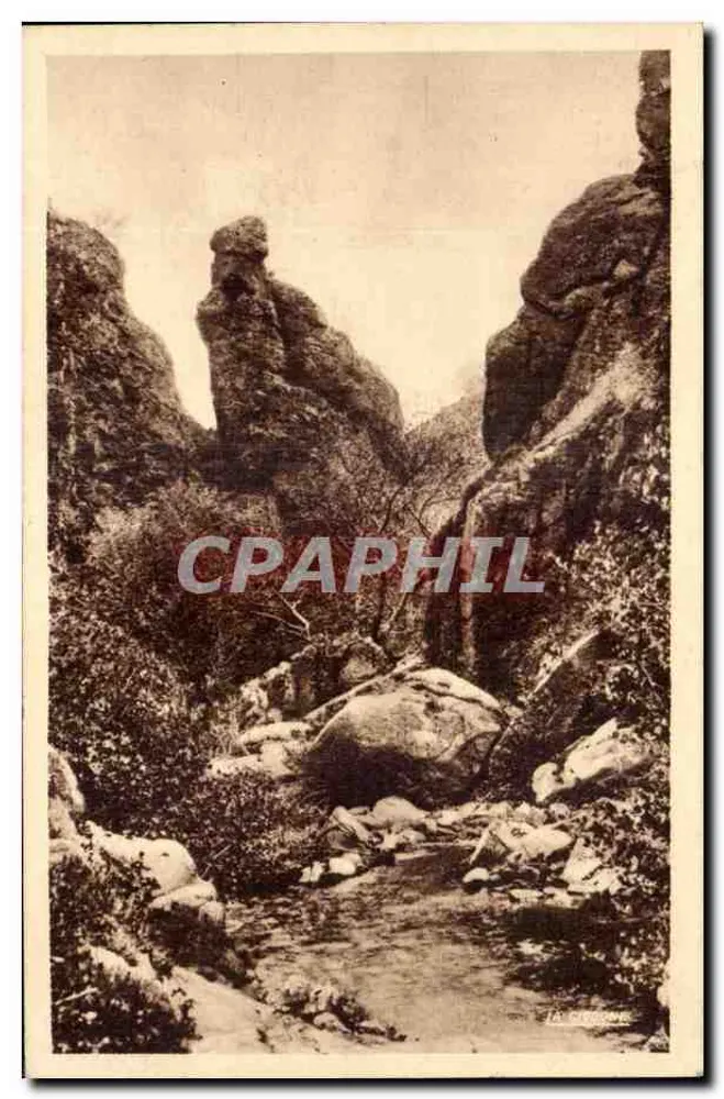 एंवाल के गोर्ज़ — दुनिया के अंत — एडिटर सेंट्रेथर्मा और टूरिज़म - आगे