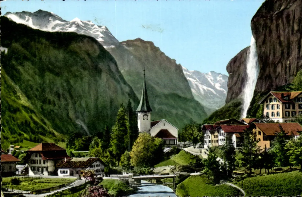 Lauterbrunnen (797 m) con Staubbach y Jungfrau — Photograb A.G. Zúrich, n°110 - Anverso