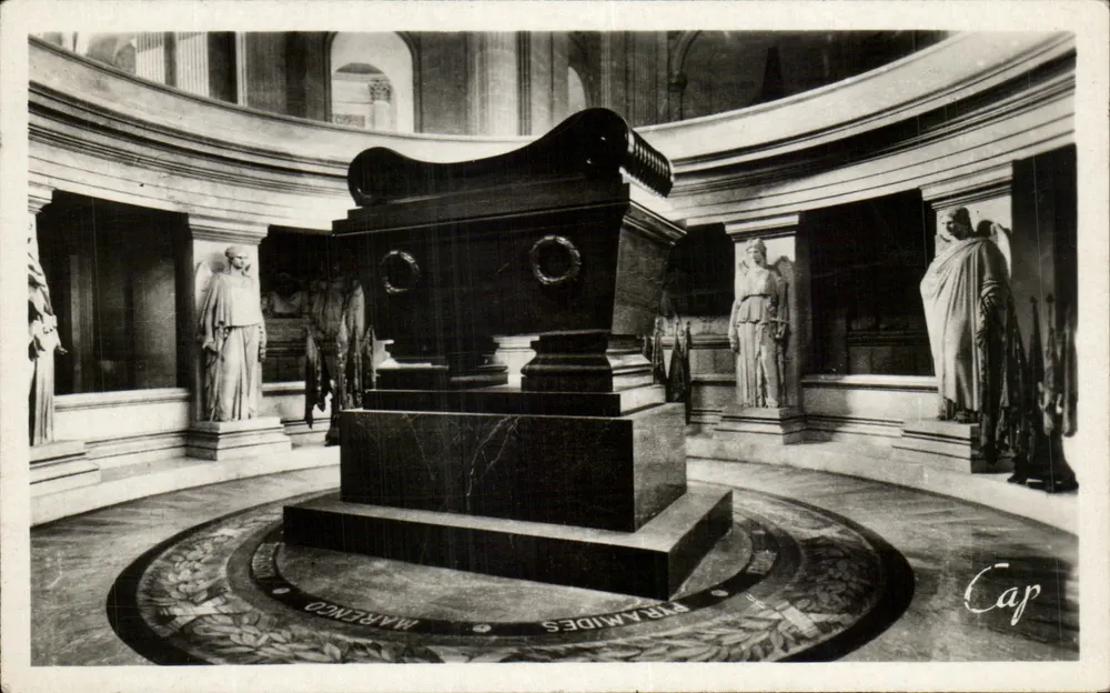 Der Sarg Napoleons — Les Invalides — Cap - Vorderseite