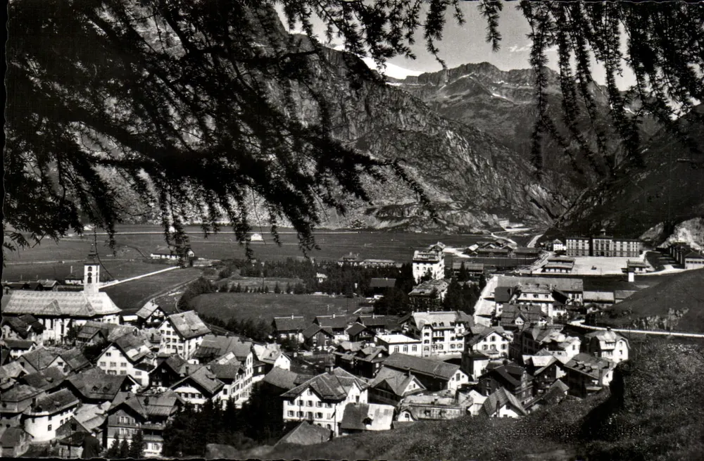 Andermatt — Panoramablick von einem hohen Punkt — Verlag Ernst Christen, Photohaus Andermatt, Nr. 5 - Vorderseite