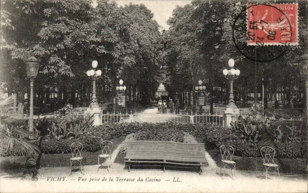 Vichy — Ansicht von der Terrasse des Casinos — LL. - Vorderseite