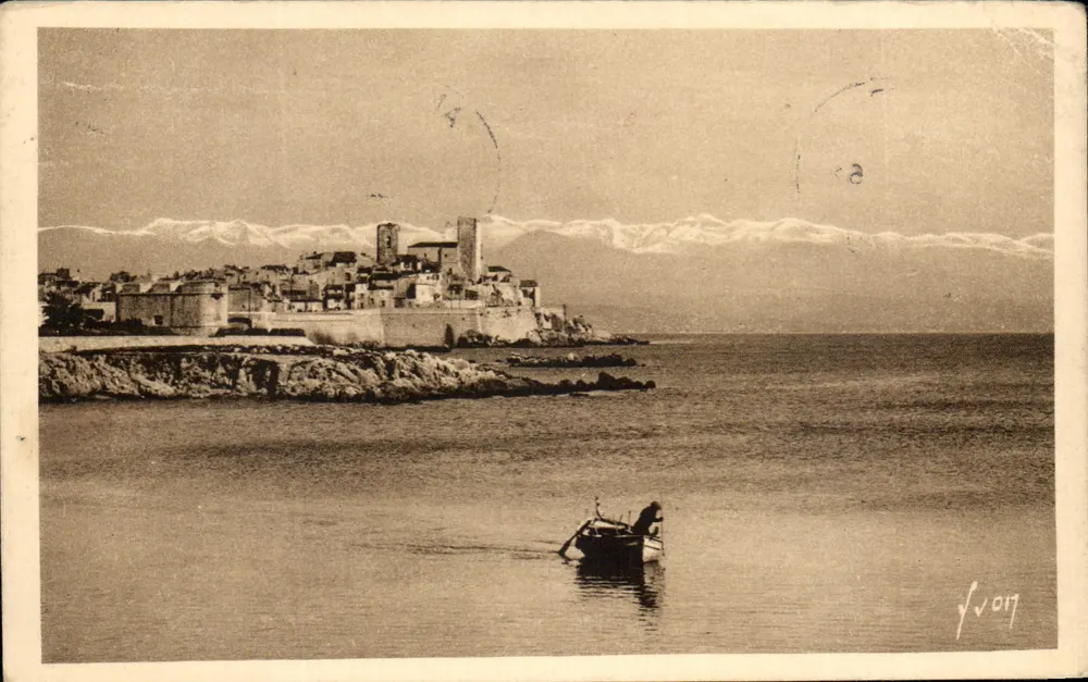 Antibes — Die Mauern und die Alpen — Les Éditions d'Art Vyon - Vorderseite