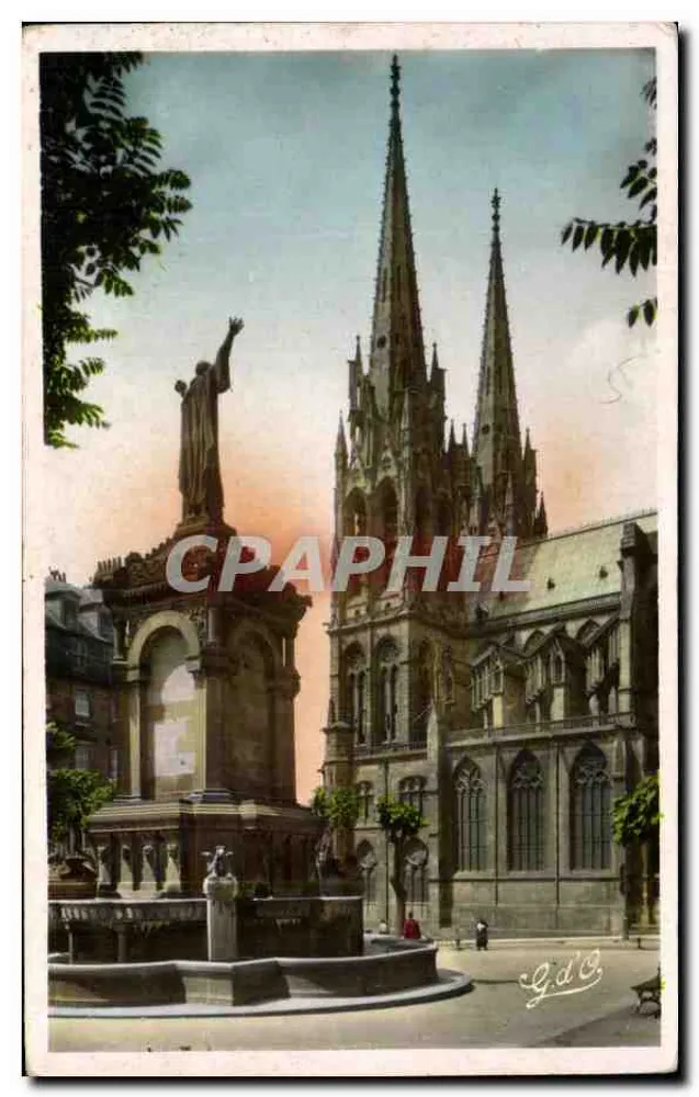 Kathedrale Notre-Dame de Reims — Denkmal für heilige Thérèse — G. d. C. - Vorderseite