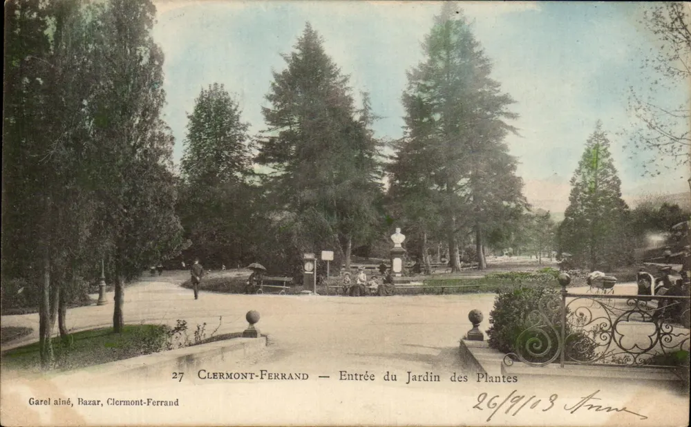 Clermont-Ferrand — Eingang zum Jardin des Plantes — Garel aîné, Bazar, Clermont-Ferrand - Vorderseite