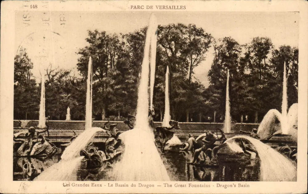 Die Großen Wasserfälle - Der Drachenbecken — Park von Versailles - Vorderseite