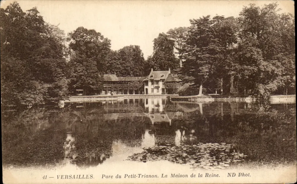 Versailles — Parc du Petit-Trianon. La Maison de la Reine — ND Phot. n°41 - Vorderseite