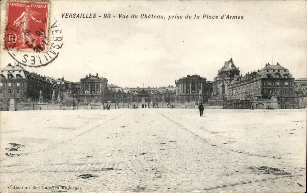 Versailles - 93 - Ansicht des Schlosses, aus der Place d'Armes — Sammlung der Modernen Galerien - Vorderseite
