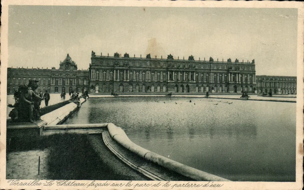 Versailles — Das Schloss mit der Fassade zum Park und zum Wasserparterre — Verlag: Béroux, Nr. 78 - Vorderseite