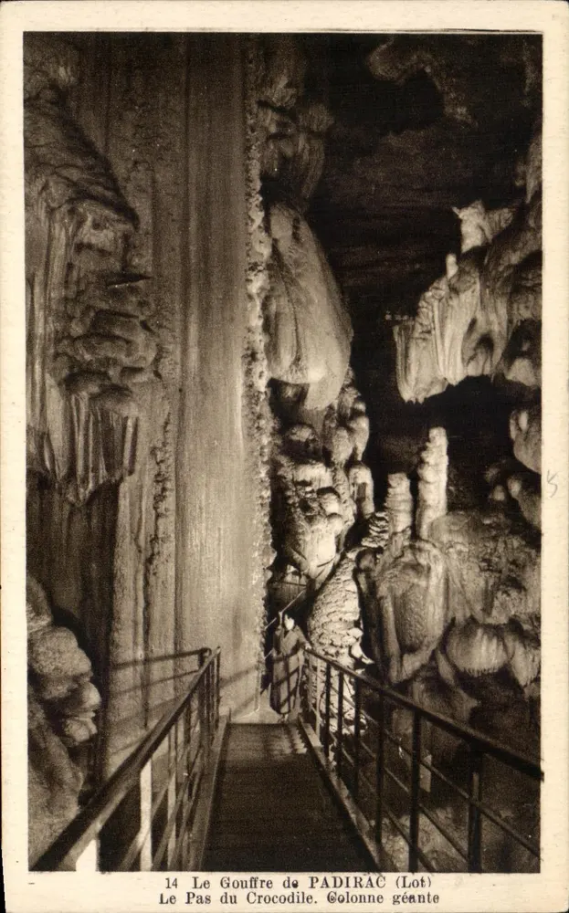 Der Gouffre de PADIRAC (Lot) — Le Pas du Crocodile. Riesensäule — Phototypie Française Limoges, Nr. 14 - Vorderseite