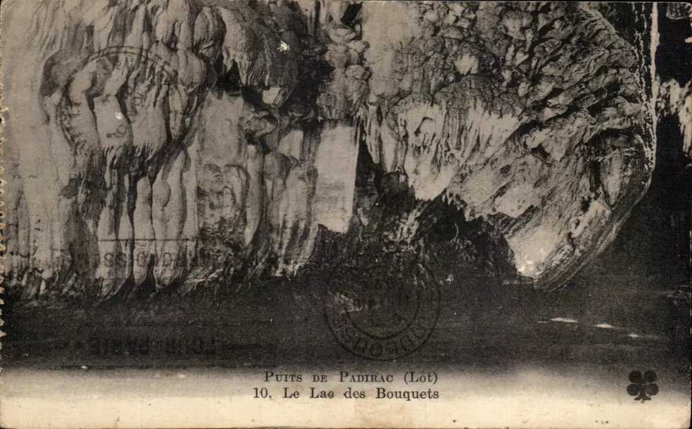 Poço de Padirac (Lot) — Le Lao dos Buquês — editor desconhecido, n° 10 - Frente
