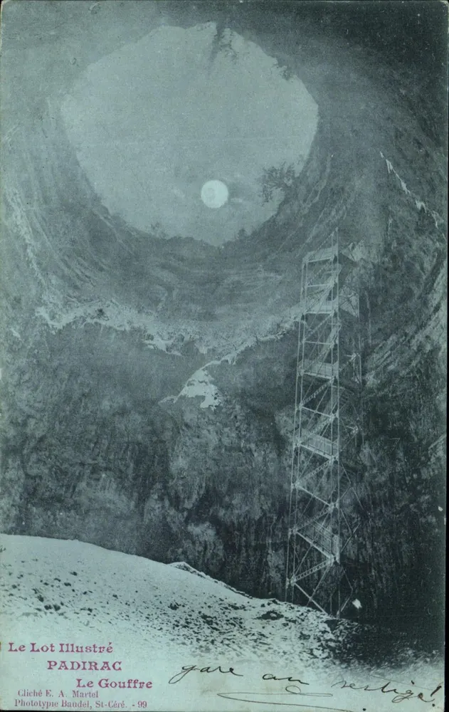 O Gouffre de Padirac — vista interna com escada metálica — Phototypie Bandel, St-Céré - 99 - Frente