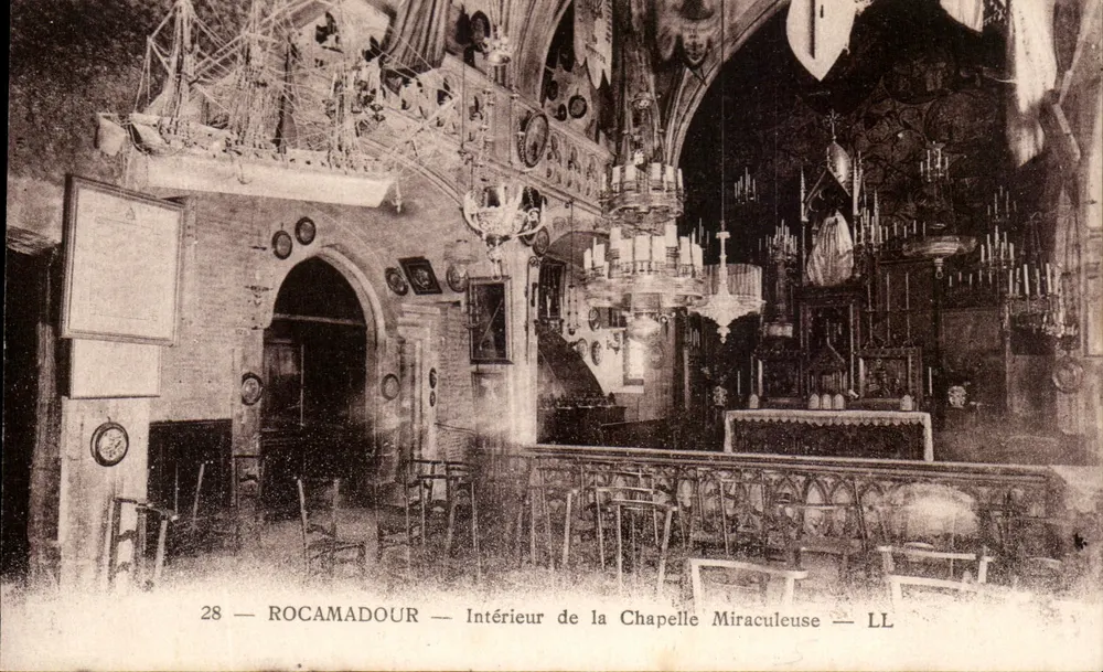 Rocamadour — Interior da Capela Milagrosa — LL - Frente