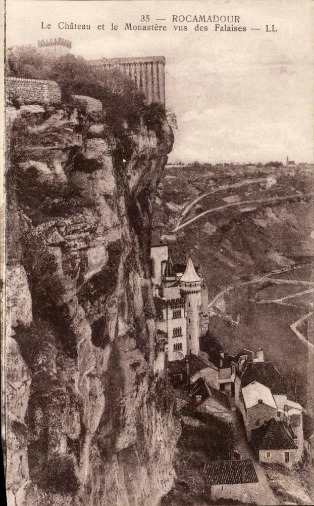 Rocamadour — Schloss und Kloster von den Klippen aus gesehen — LL - Vorderseite