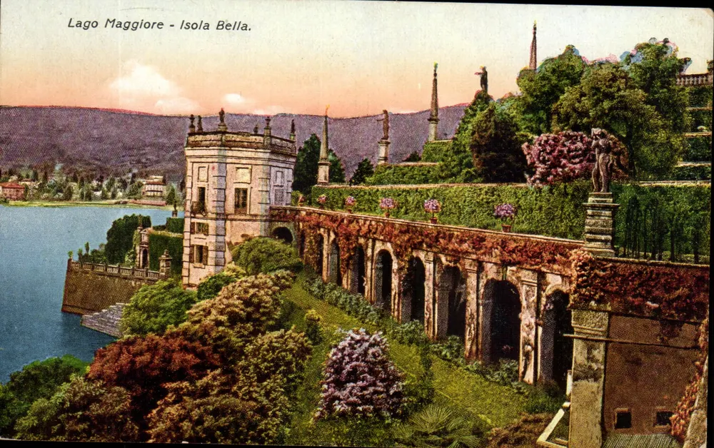 Lago Maggiore - Ilha Bela. — Vista do castelo e dos jardins — editor Becanic, n° 205 - Frente