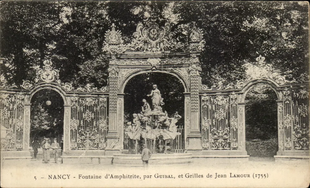 NANCY - Fontäne der Amphitrite, von Guibal, und Grilles von Jean Lamour (1755) - Vorderseite
