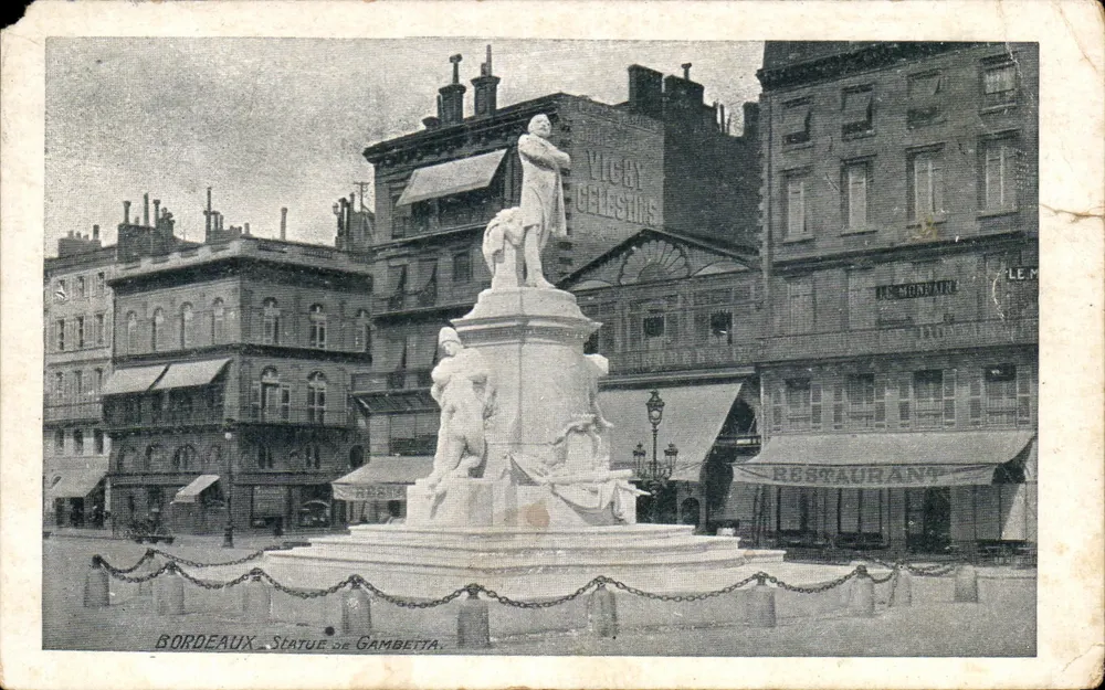 Bordeaux — Statue de Gambetta — éditeur non visible, n° de série non lisible - Frente