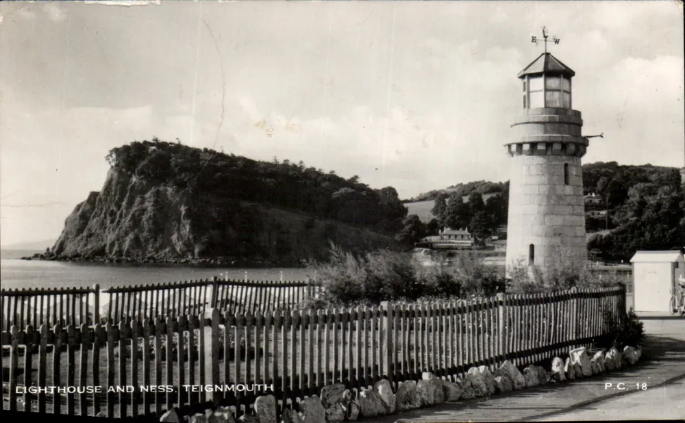 Farol e Ness em Teignmouth — P.C. 18 — editor Jerome Newton Abbot - Frente