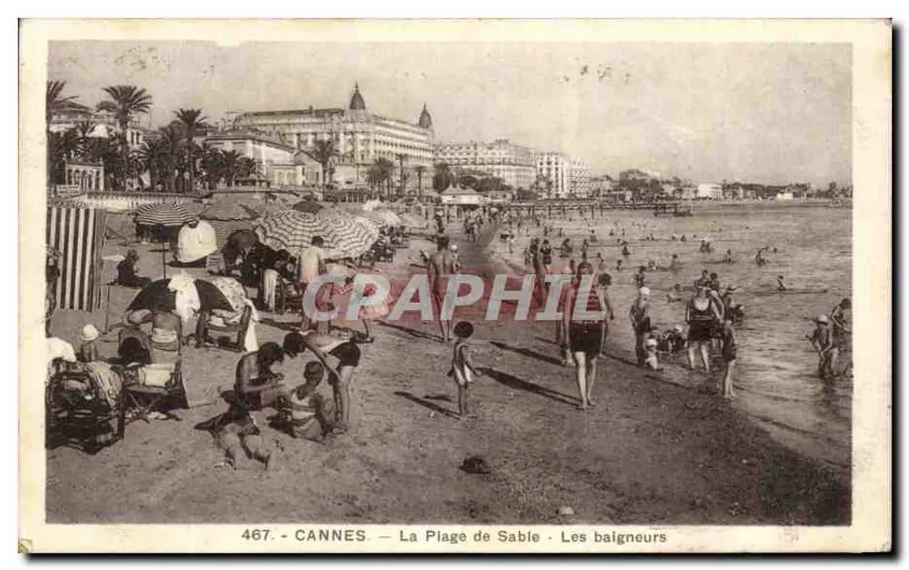 CANNES — A Praia de Areia — Os banhistas — n°467 - Frente