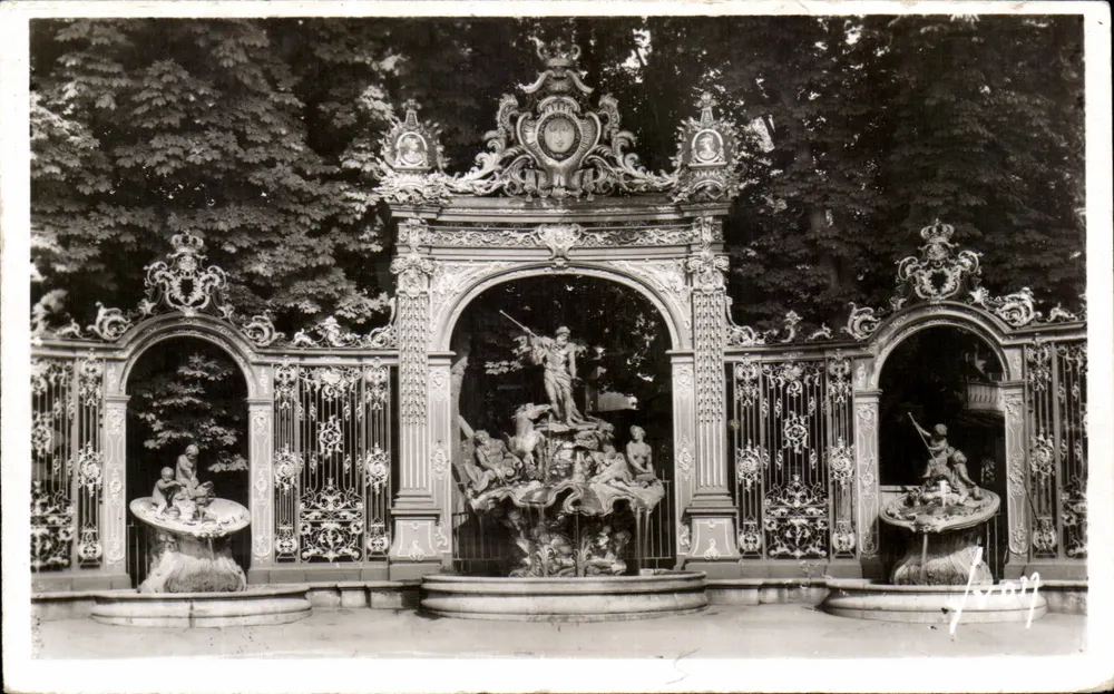 Place Stanislas - Bassin d'Amphitrite — Nancy — Éditions d'Art 'WYON' - Frente