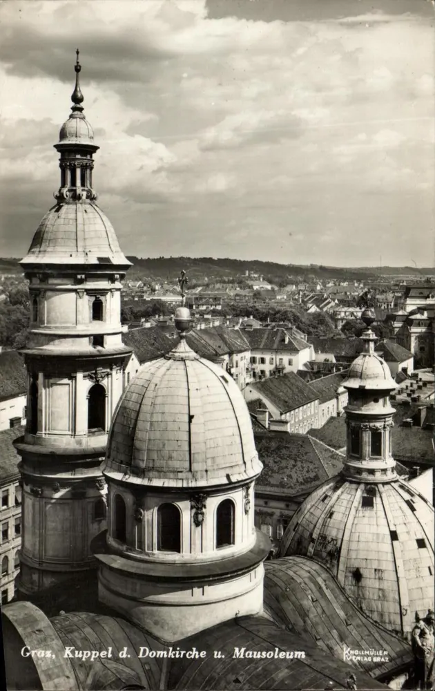 Graz, kuppel van de kathedraal en mausoleum — Knollmüller Verlag Graz - Voorkant