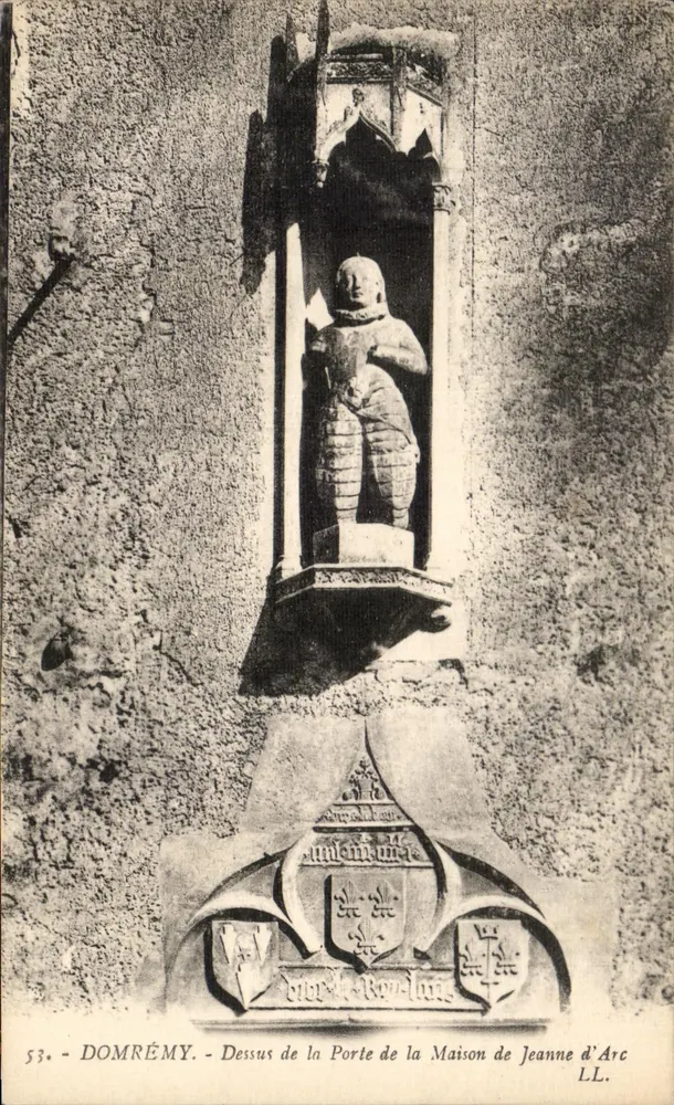 Dommémy - Ansicht von der Oberseite der Tür der Jeanne-d'Arc-Haus — LL. - Vorderseite