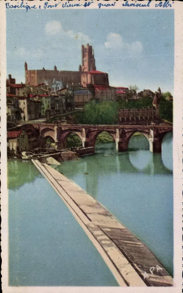 Albi (Tarn) — Basilika, Alte Brücke und Choiseul-Ufer — Gesellschaft der Postkartenverleger APA - Vorderseite