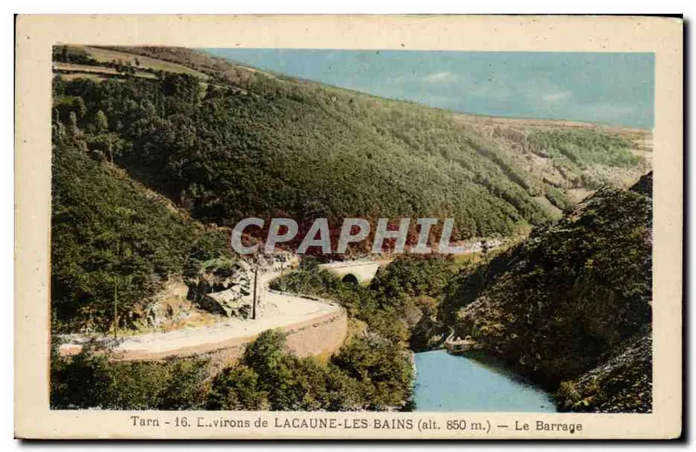 Os arredores de LACAUNE-LES-BAINS (alt. 850 m.) — O Barragem — Tarn - 16 - Frente