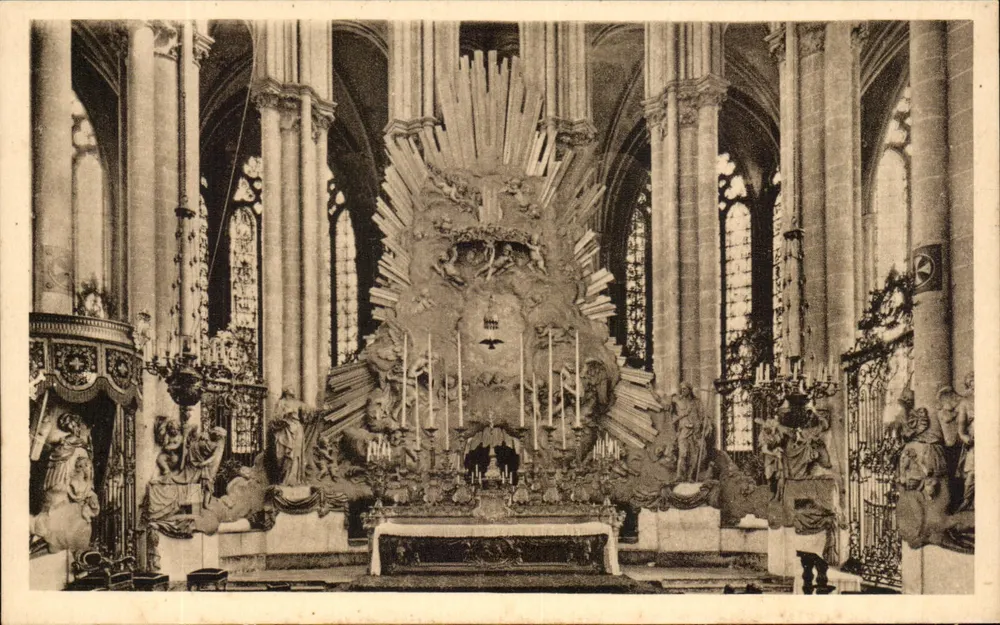 Catedral de Amiens — O Santuário (século XVIII) — Coleção E. Régnaud, R.C. 1962 - Frente