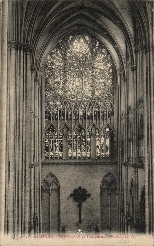 Amiens — Binnenkant van de Kathedraal — Uitgave C.N. n°417 - Voorkant