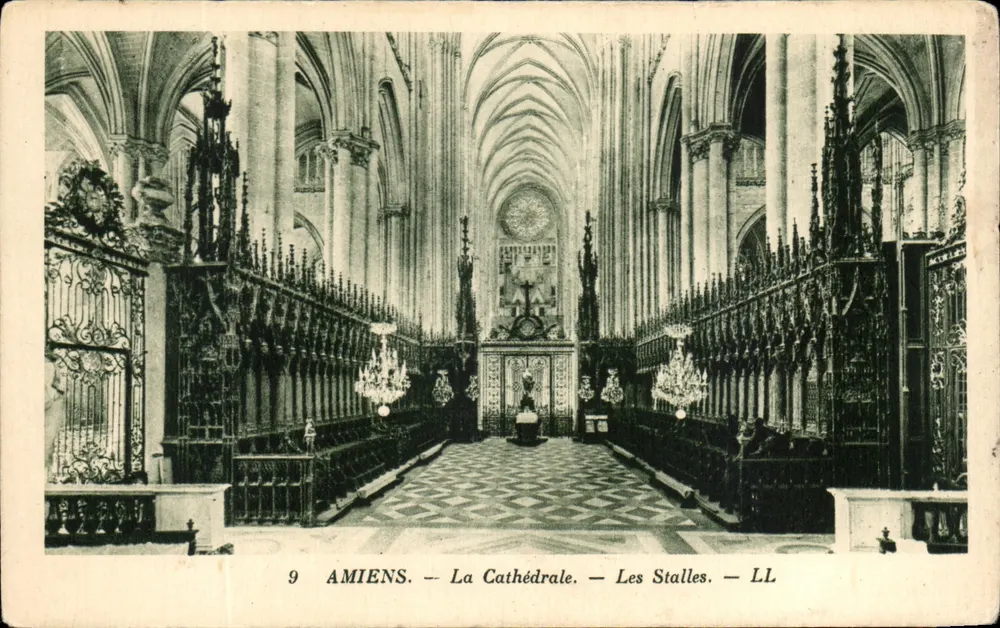 Amiens — A Catedral — As Stalles — LL - Frente