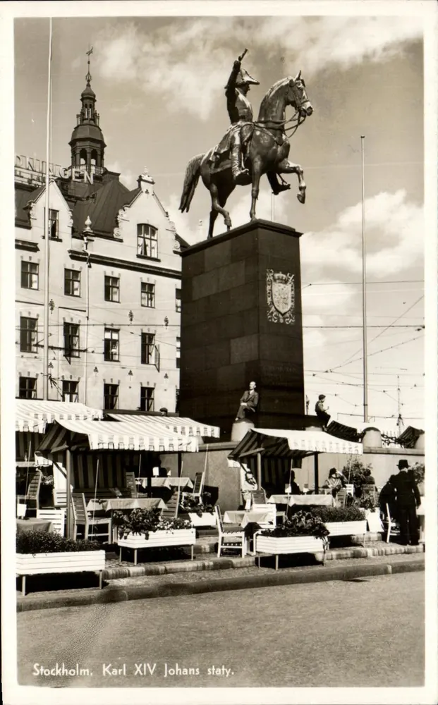 Stockholm. Karl XIV Johans Statue — Verlag Axel Erlandsson, Nr. 6139 - Vorderseite