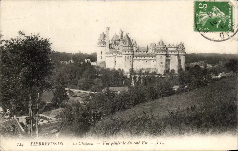 PierreFonds — Le Château — Vue générale du côté Est — LL. — n° 124 - Frente