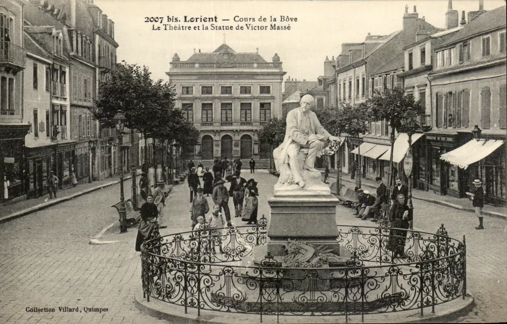 Lorient — Cours de la Bôve — Das Theater und die Statue von Victor Massé - Vorderseite