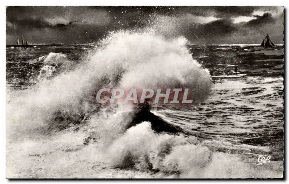 O Mar em Um Dia de Tempestade — La Baule — C.P. Fotomecânica - Frente