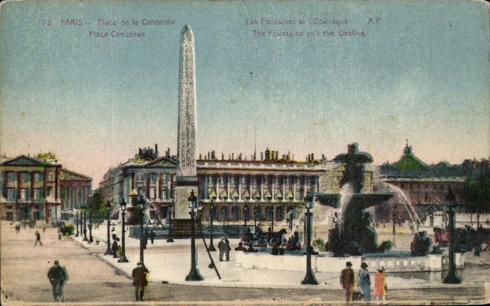 Paris — Place de la Concorde — Les Fontaines et l'Obélisque — A.P. - Frente