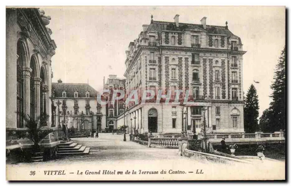 VITTEL — Ansicht des Grand Hôtels von der Terrasse des Casinos — LL - Vorderseite