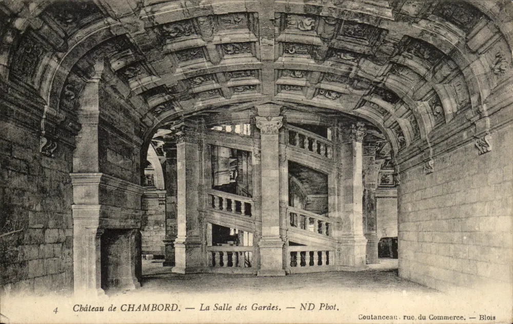 Schloss CHAMBORD — Die Wachstube — ND Pbot. - Vorderseite