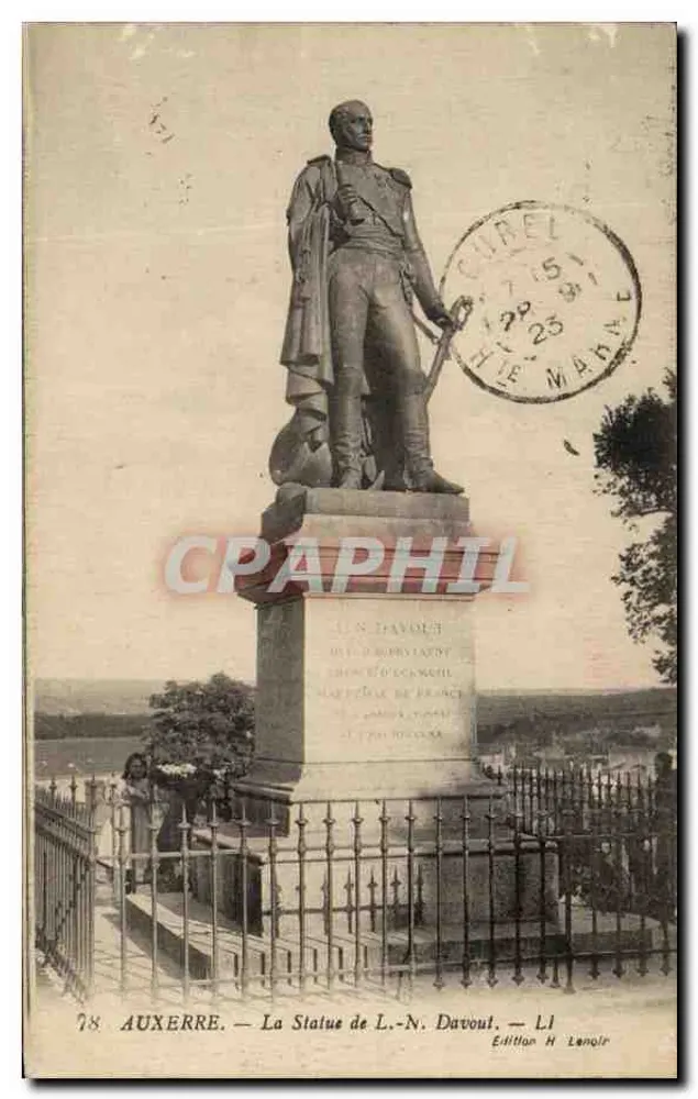 Auxerre — A Estátua de L.-N. Davout — Edição H. Lanolir - Frente
