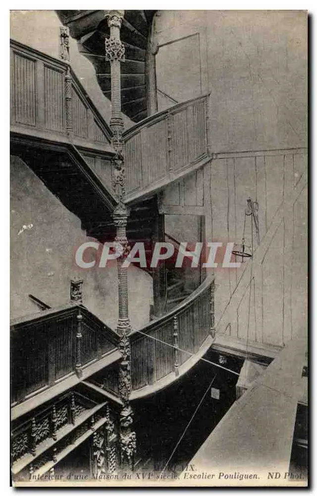 Innenraum eines Hauses aus dem 16. Jahrhundert — Treppenhaus Pouliguen — ND Phot. - Vorderseite