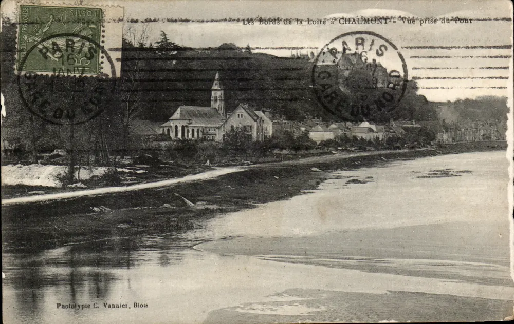 Ufer der Loire in Chaumont — Aufnahme vom Pont — Phototypie C. Vannier, Biols - Vorderseite