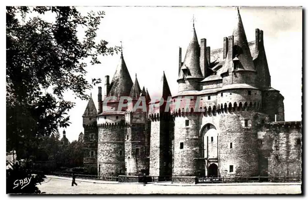 VITRE (Il-et-V.) — Het Middeleeuwse Fortificatiekasteel (14e eeuw) — Uitgave GABY - Voorkant