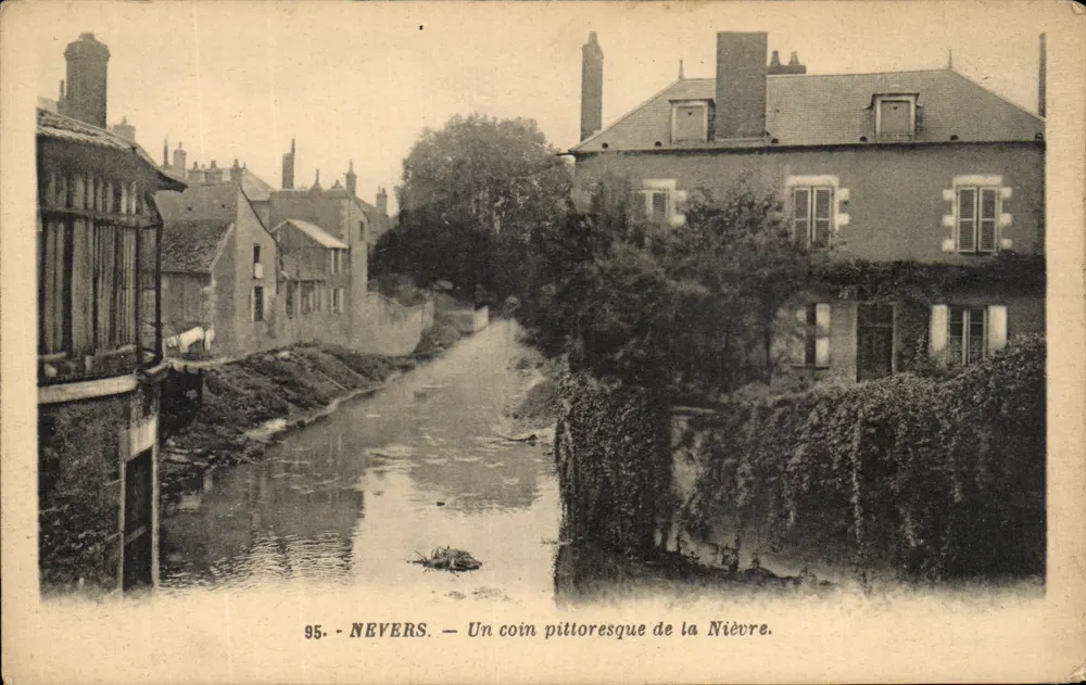 Nevers — Ein malerisches Stück der Nièvre — G. Arlaud, Verleger, Nantes - Vorderseite