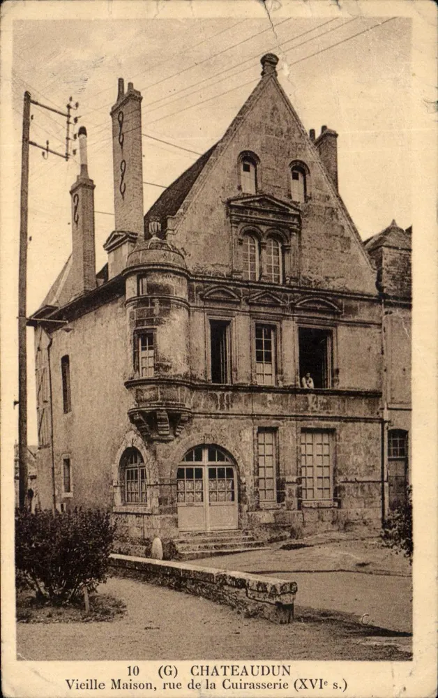 Vieille Maison, rue de la Cuirasserie — Renaissance-Gebäude (16. Jahrhundert) — Édition Librairie Puvether, n°10 (G) - Vorderseite