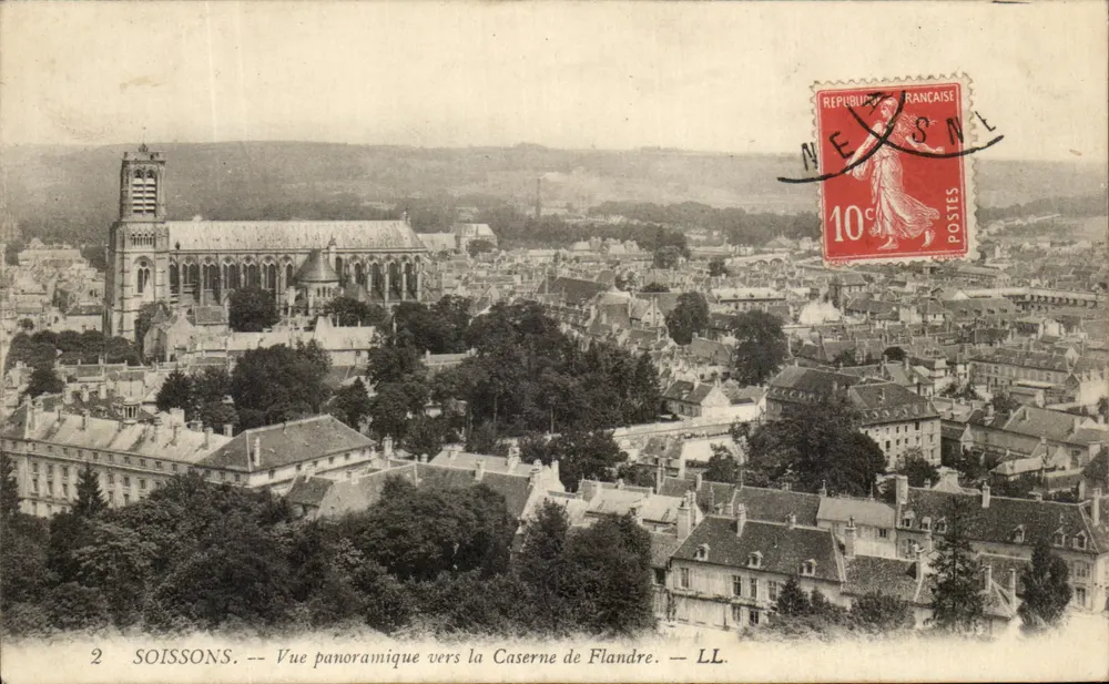Soissons — Panoramablick Richtung Kasernen Flandre — LL - Vorderseite