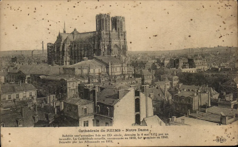 Catedral de Reims - Nossa Senhora — Reconstruída no século IX, destruída em 1914 — E.A.D. - Frente