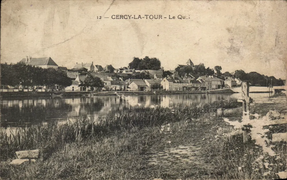 Cercy-la-Tour — Le Quai — éditeur 'UNIS-FRANCE' n°12 - Frente